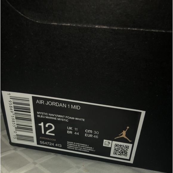 Jordan 1 Mid- Blue mint- Includes box!!! - Picture 5 of 5